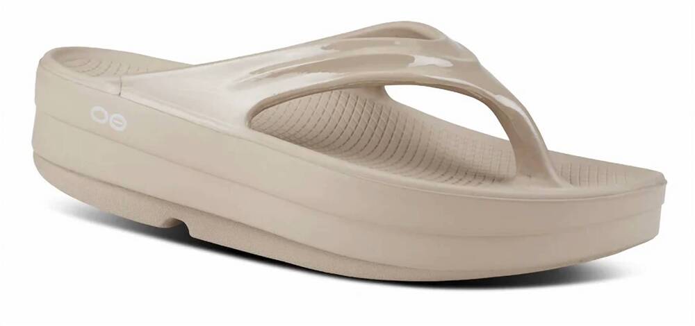 NEW OOFOS women's oomega sandal in nomad